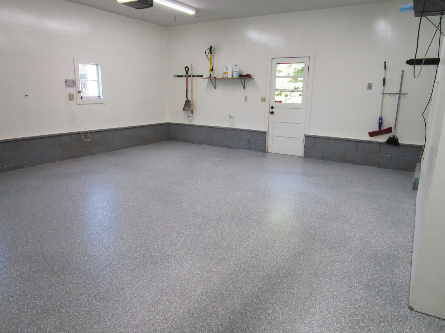Polyaspartic Home Garage Floor Coating in Cedar Rapids, Iowa